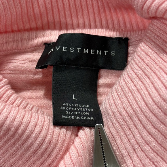 Investments Sweaters - Investments Light Pink Cowl Neck Sweater. Size L. Great Condition.